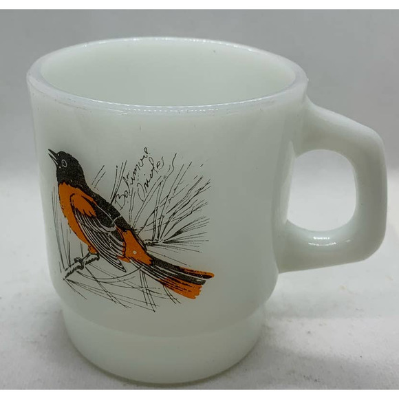 3 VTG Anchor Hocking Fire King Milk Glass Mugs - Picture 3 of 4